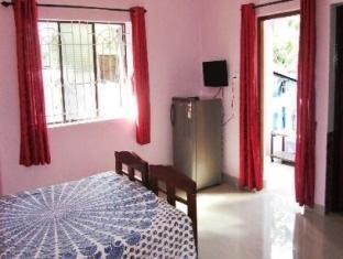 Fraddie Guest House Калангут Экстерьер фото